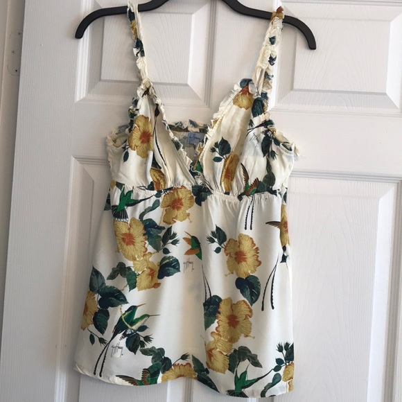 GUY HARVEY Tops - GUY HARVEY RUFFLED HUMMINGBIRD TOP❤️